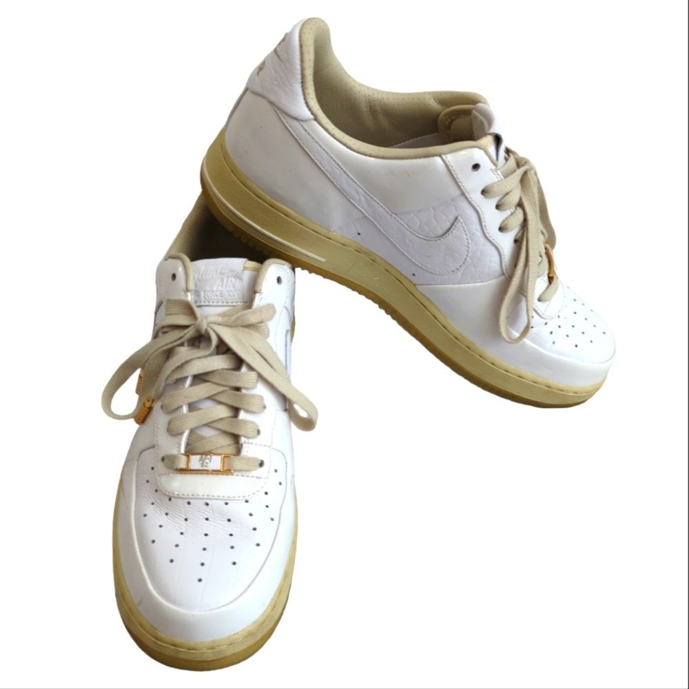 Nike Air Nikeid Air Force 1, XXV low cream patent leather sneakers, men's 11